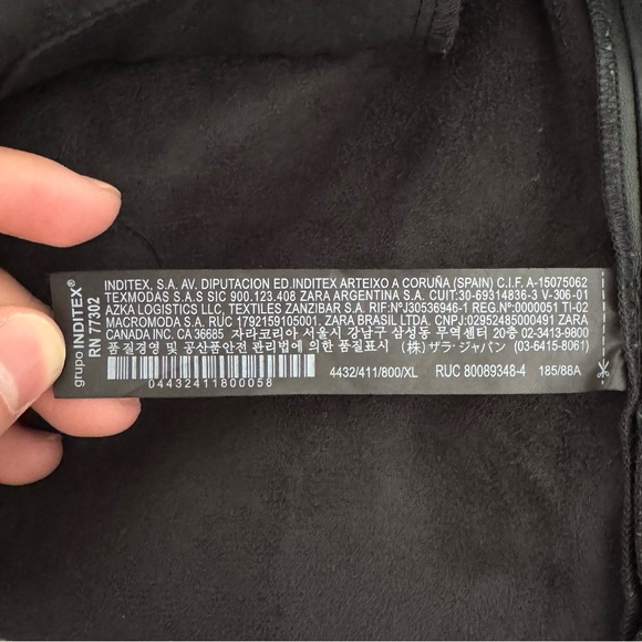 ZARA MAN - FAUX LEATHER CARGO PANTS - Picture 10 of 12